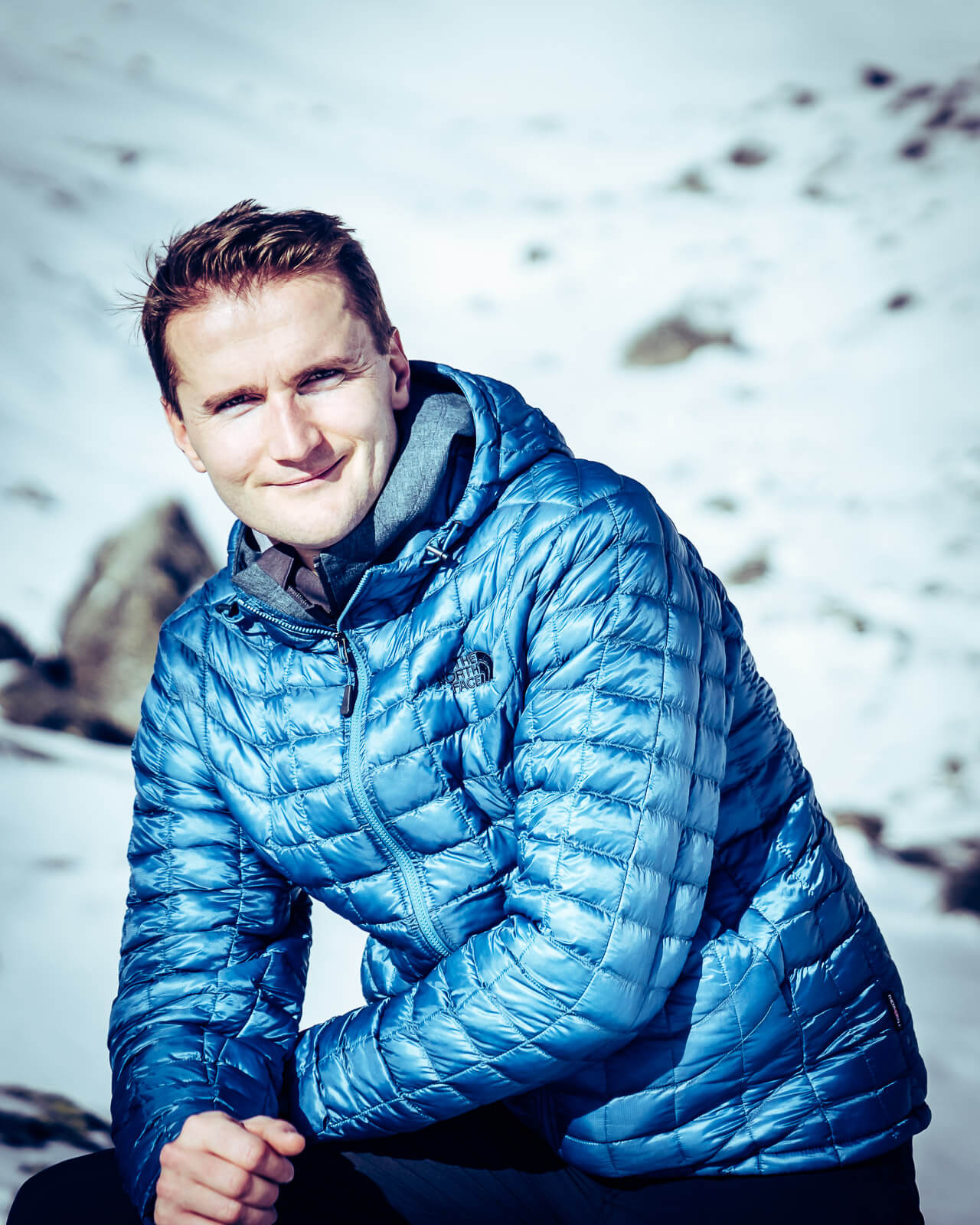 Milan Istvan – Outdoor Portrait Fotografie am Bergsee, Visual Creator